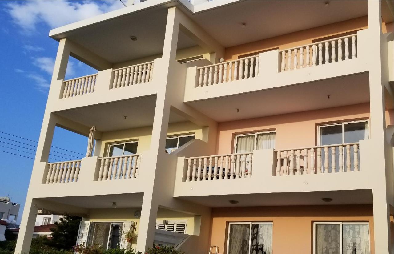 Penthouse Apartment Universal パ フォス エクステリア 写真